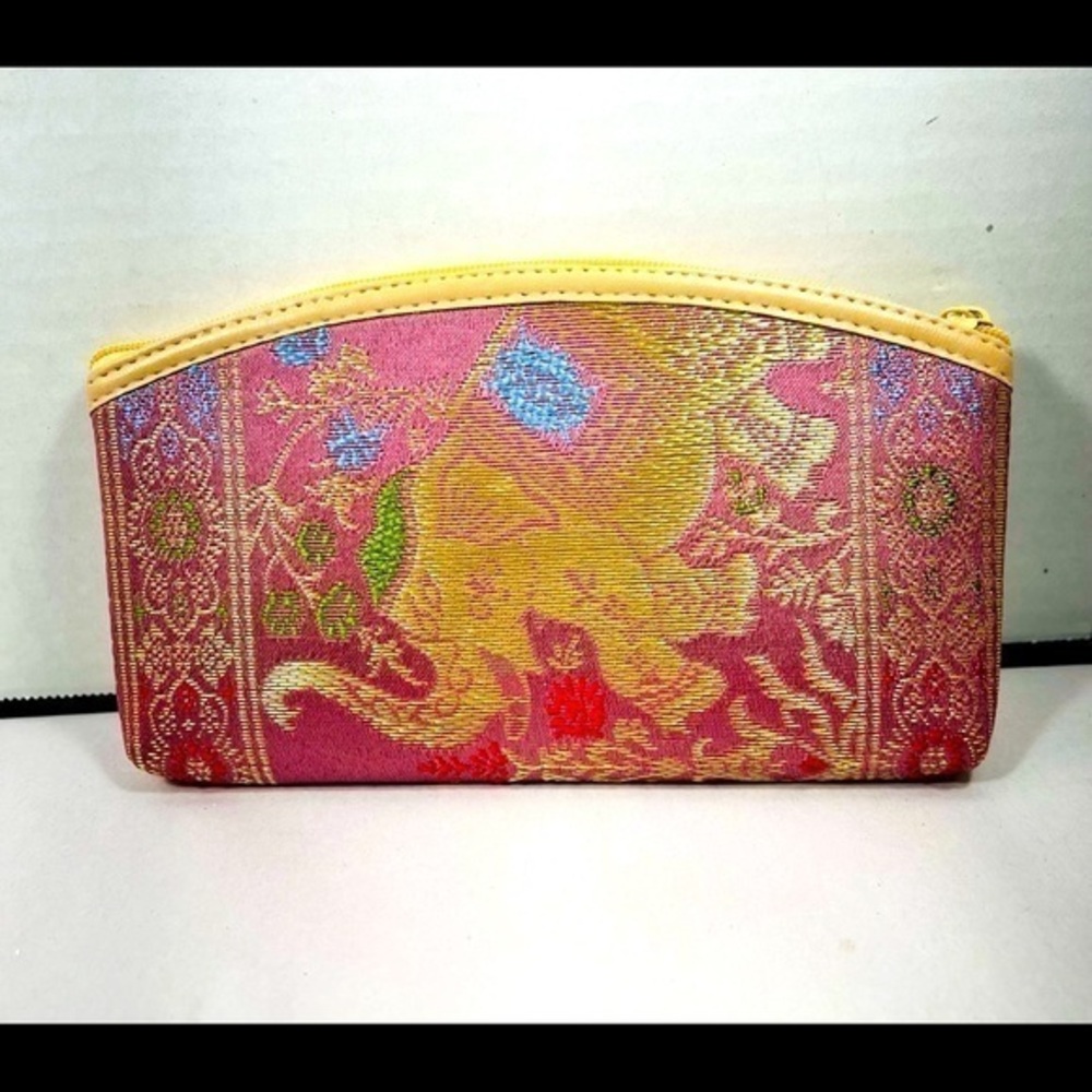 Beautiful orient themed pouch